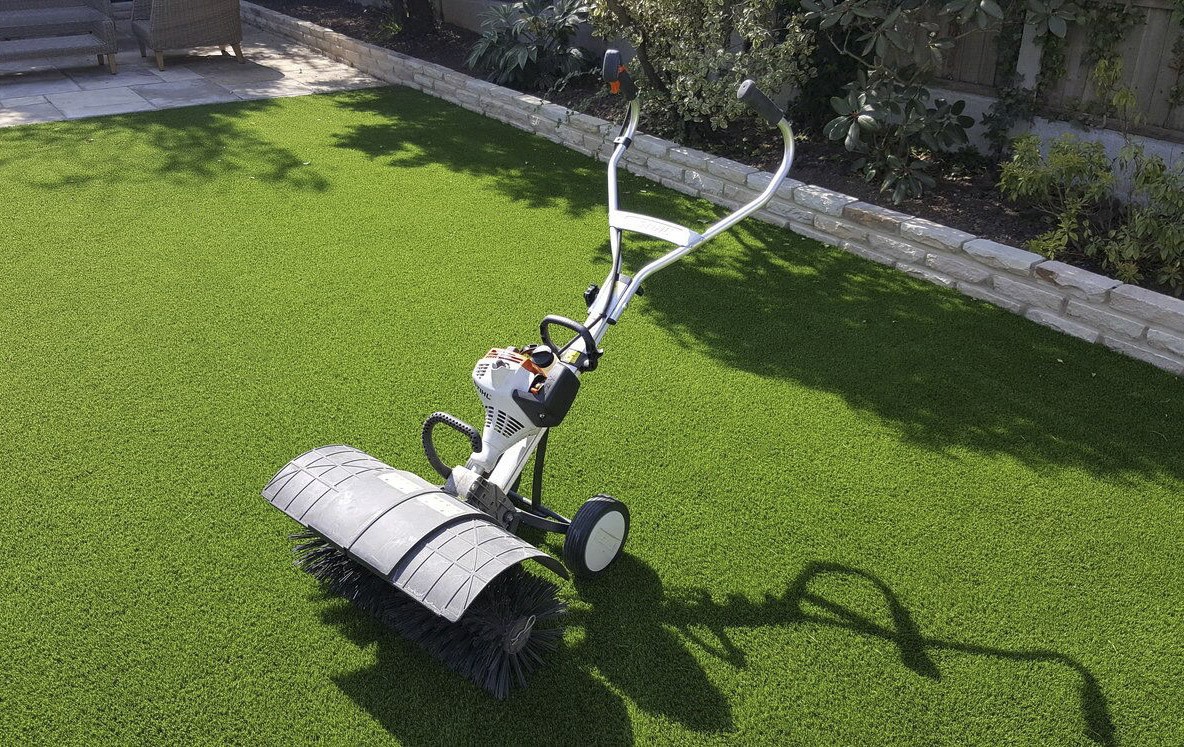 Artificial-Grass-Brush Artificial-Grass-Brush